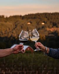 Auburn CA foothills real estate market with luxury homes and rolling hills